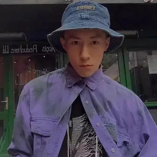对你傻笑
