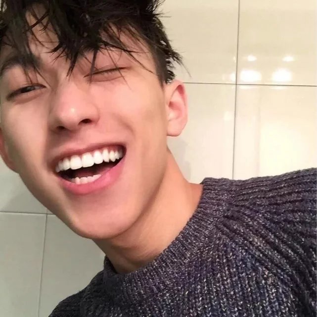 孟小灰