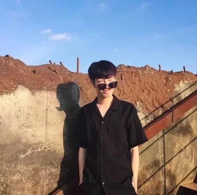 李伯清