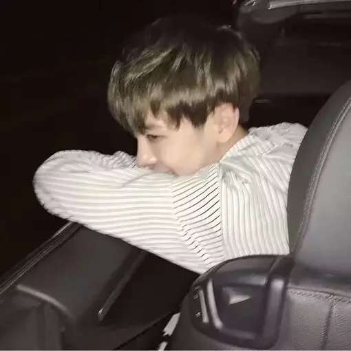 月半萌萌萌羊仔