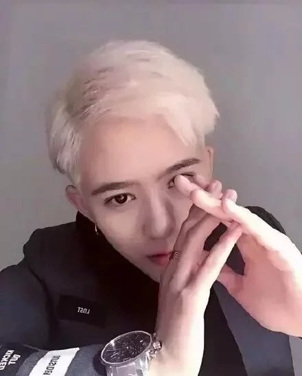 东张西望的荔枝