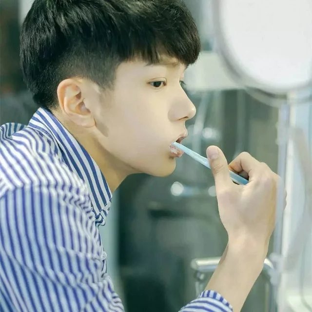 鲁老迅