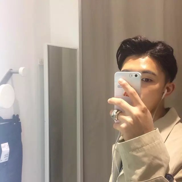 尼古拉斯赵四