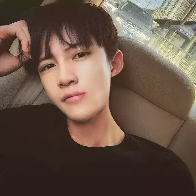 小陈困了